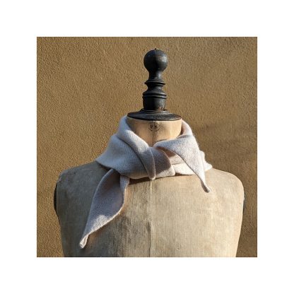 Neckerchief in Lambswool “Swansdown” - Image 4