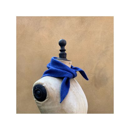 Neckerchief in Lambswool “Electric Indigo” - Image 4