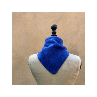 Neckerchief in Lambswool “Electric Indigo”