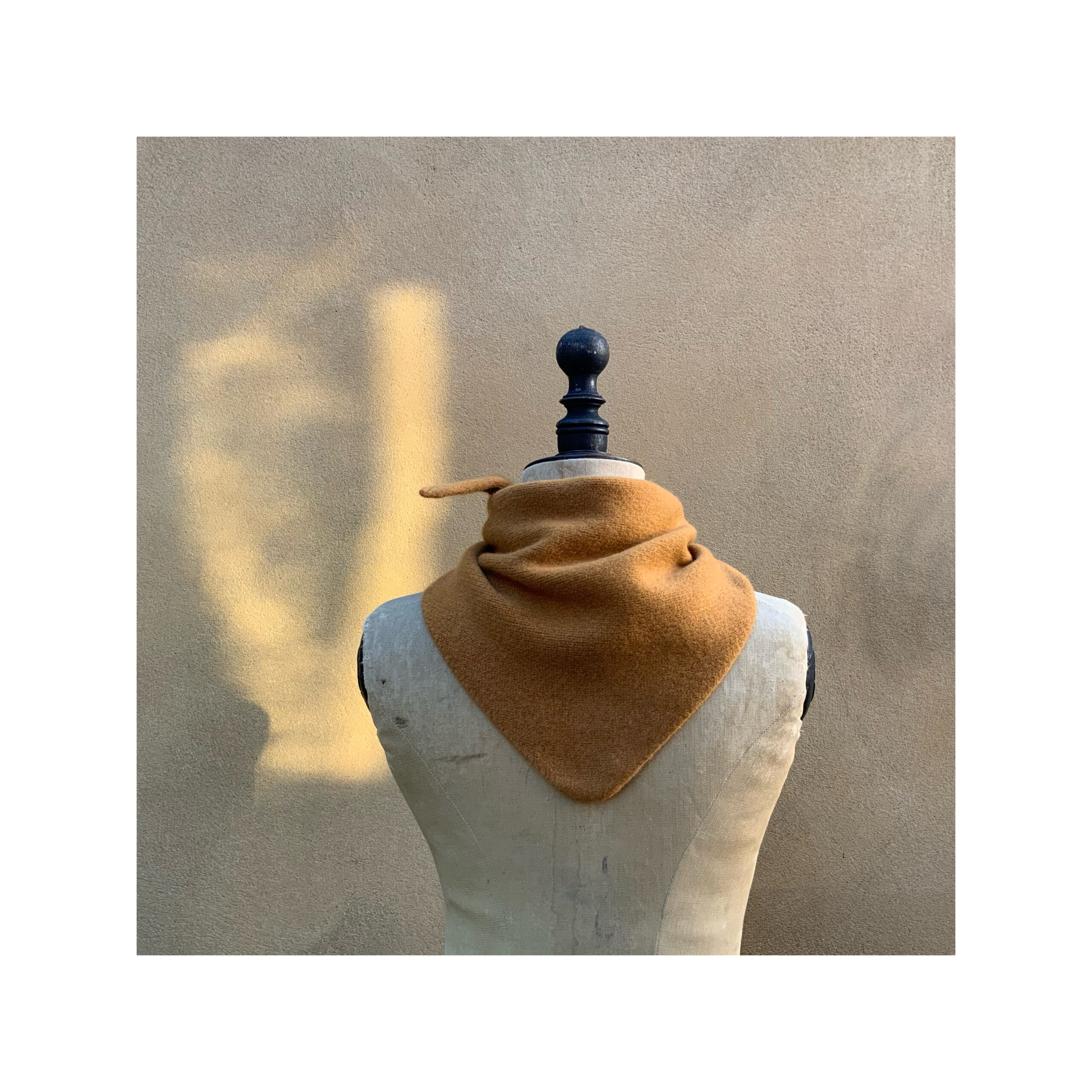 Neckerchief in Lambswool “Chai”