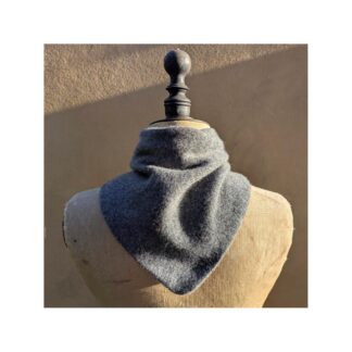 Neckerchief in Lambswool “Derby Grey”